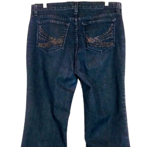 NYDJ Straight Leg Jeans Comfy with Bling 🎉Host Pick🎉 - Picture 4 of 7